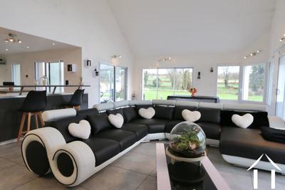 Maison - 195 m² - 8 pièces