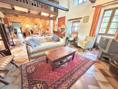 Maison - 185 m² - 6 pièces