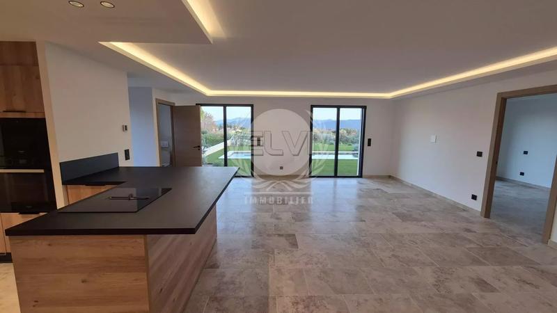 Maison - 146 m² - 5 pièces