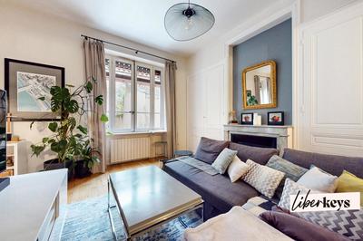 Appartement ancien - 62 m² - 2 pièces