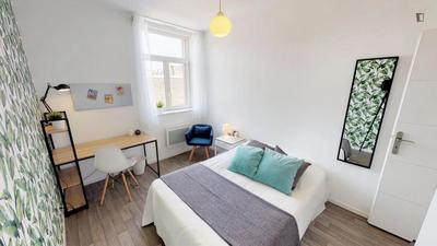 Chambre - 11 m² - 4 pièces