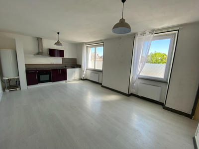 Maison - 203 m² - 10 pièces