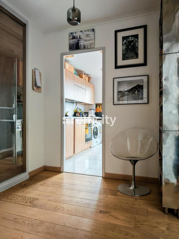 Appartement - 100 m² - 5 pièces