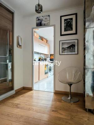 Appartement - 100 m² - 5 pièces