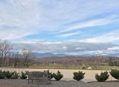 Maison - 318 m² - 10 pièces