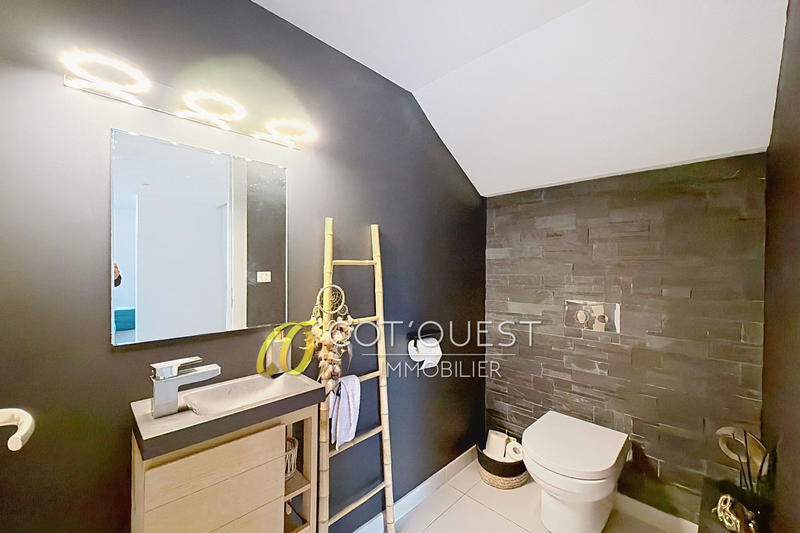 Appartement - 90 m² - 3 pièces