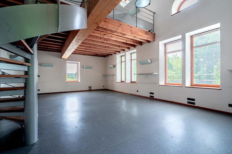 Propriété - 800 m² - 14 pièces