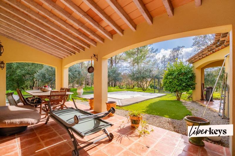 Villa - 160 m² - 5 pièces