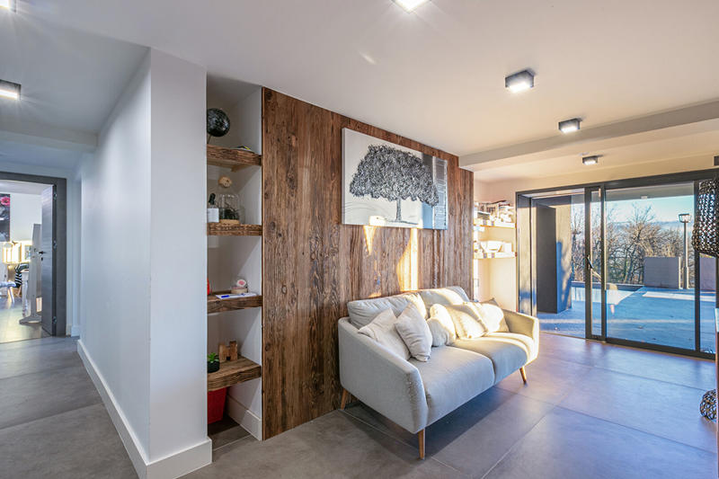 Maison - 355 m² - 16 pièces