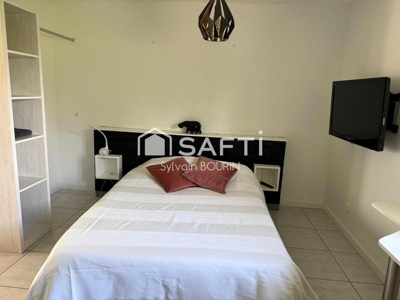 Maison - 289 m² - 9 pièces