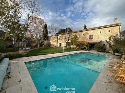 Maison - 500 m² - 9 pièces