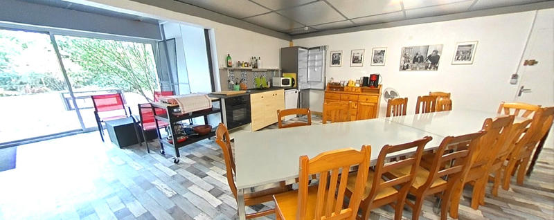 Maison - 500 m² - 10 pièces