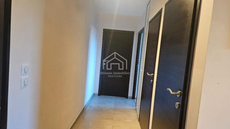 Appartement - 94 m² - 4 pièces