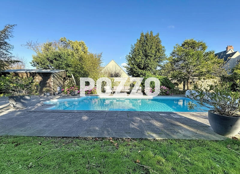 Maison - 190 m² - 8 pièces