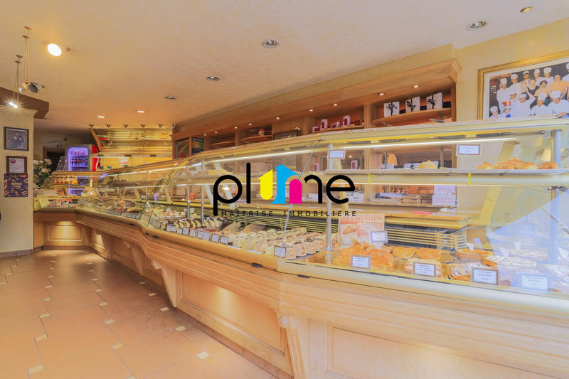 Local commercial - 1 000 m²