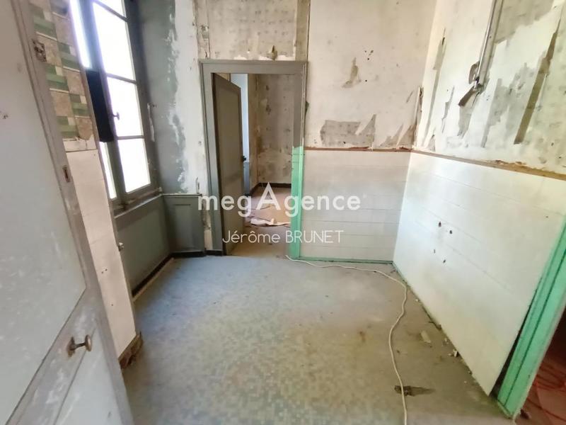 Maison - 400 m² - 16 pièces