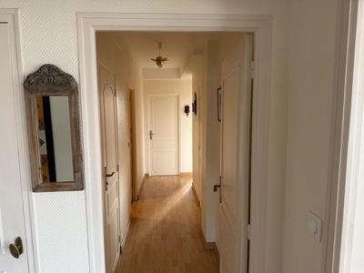 Appartement - 94 m² - 4 pièces