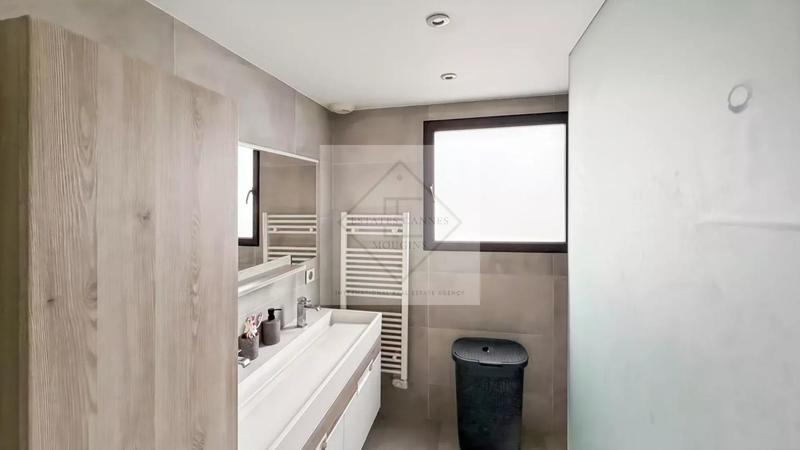 Villa - 170 m² - 6 pièces