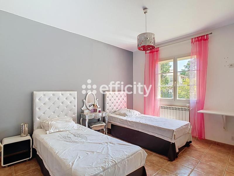 Maison - 134 m² - 5 pièces