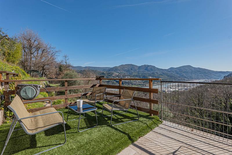 Maison - 98 m² - 4 pièces