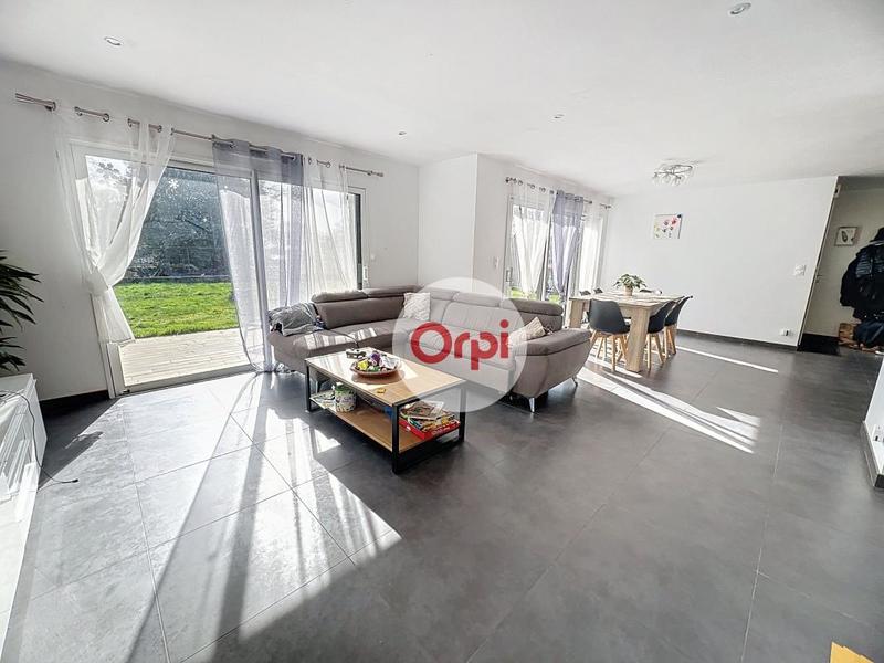 Maison - 109 m² - 5 pièces