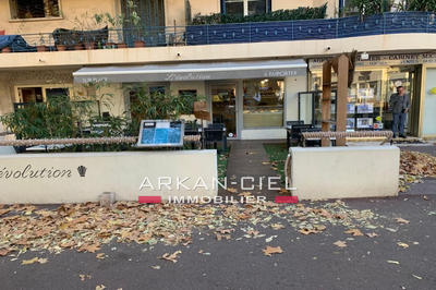 Fonds de commerce - Magasins - 60 m²