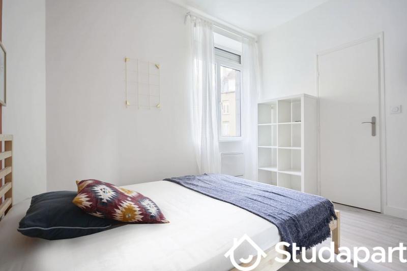 Chambre - 12 m² - 1 pièce