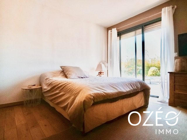 Villa - 205 m² - 4 pièces