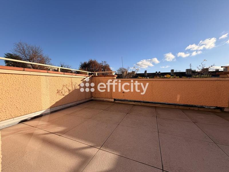 Appartement - 100 m² - 3 pièces