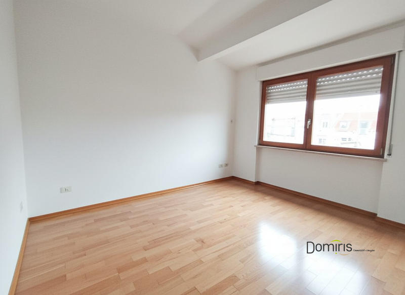 Appartement - 150 m² - 3 pièces
