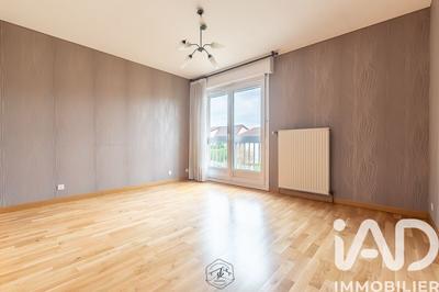 Maison - 104 m² - 5 pièces