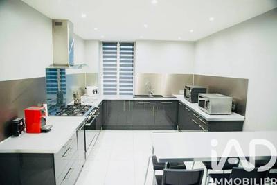 Maison - 146 m² - 6 pièces