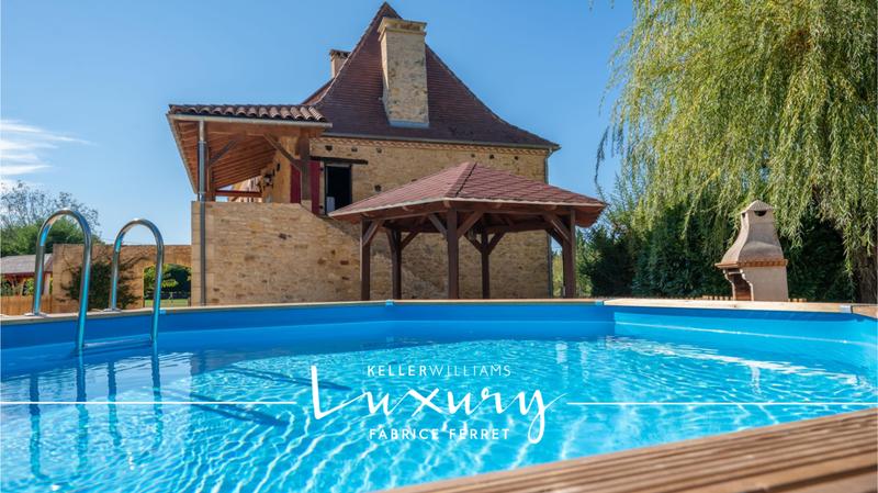 Maison - 431 m² - 17 pièces