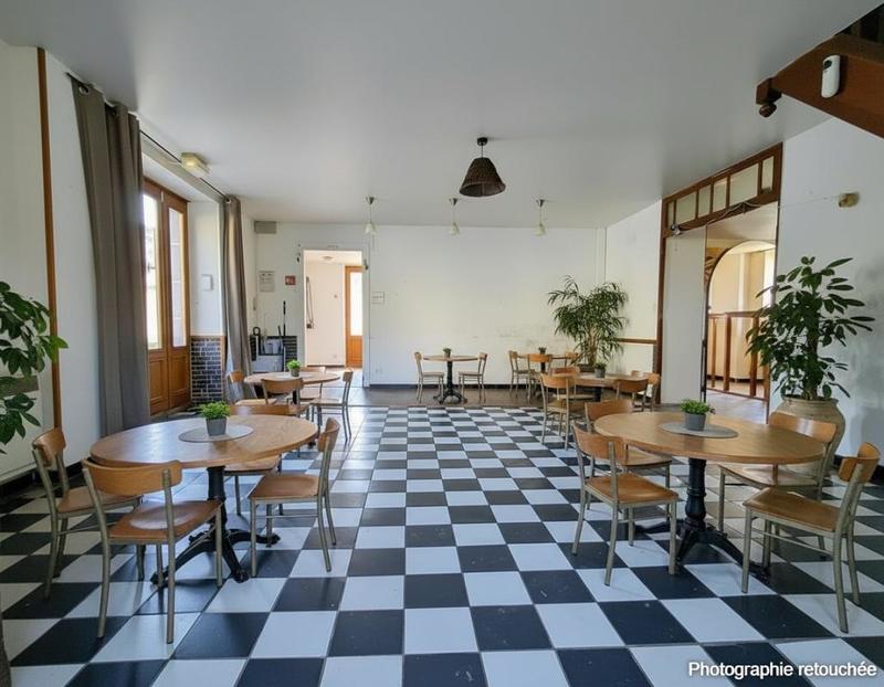 Maison ancienne - 231 m² - 7 pièces