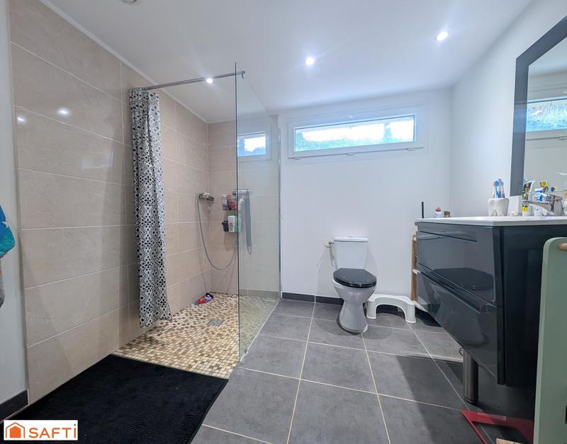 Maison - 80 m² - 5 pièces