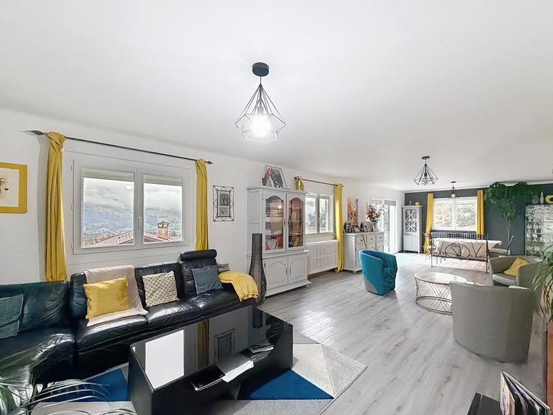 Maison - 172 m² - 6 pièces