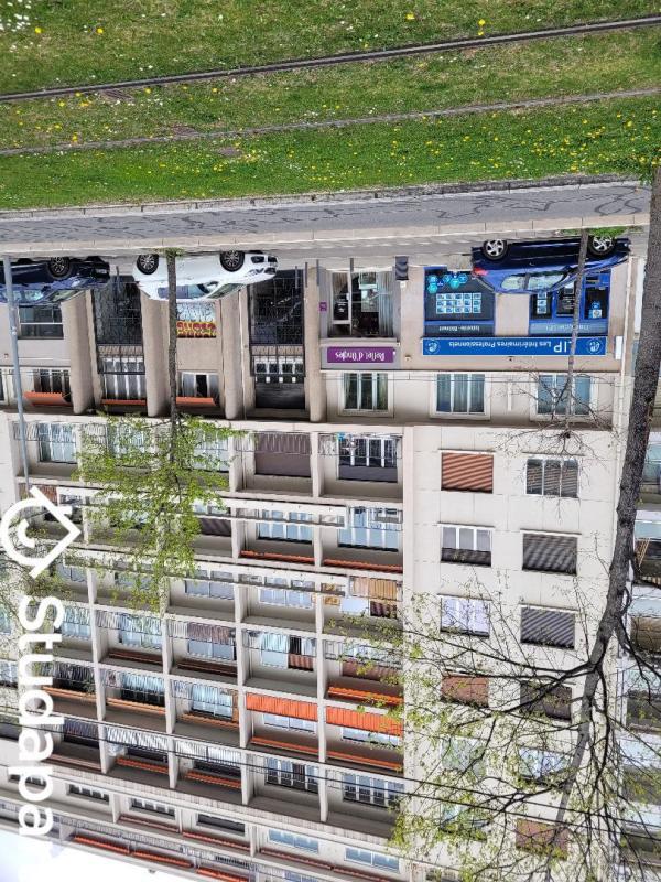 Chambre - 13 m² - 1 pièce