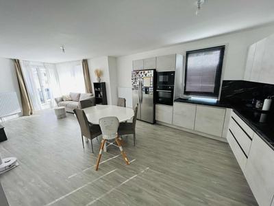 Appartement - 79 m² - 4 pièces