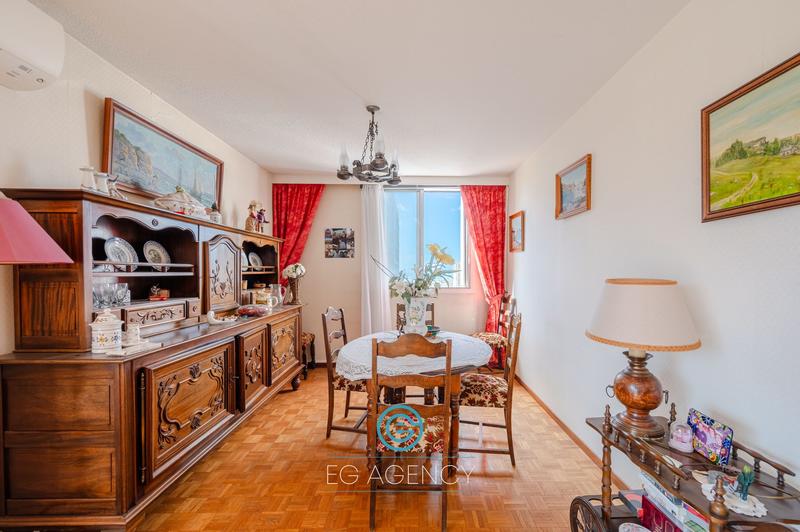 Appartement - 87 m² - 4 pièces