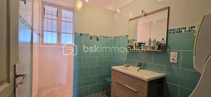 Appartement - 80 m² - 3 pièces