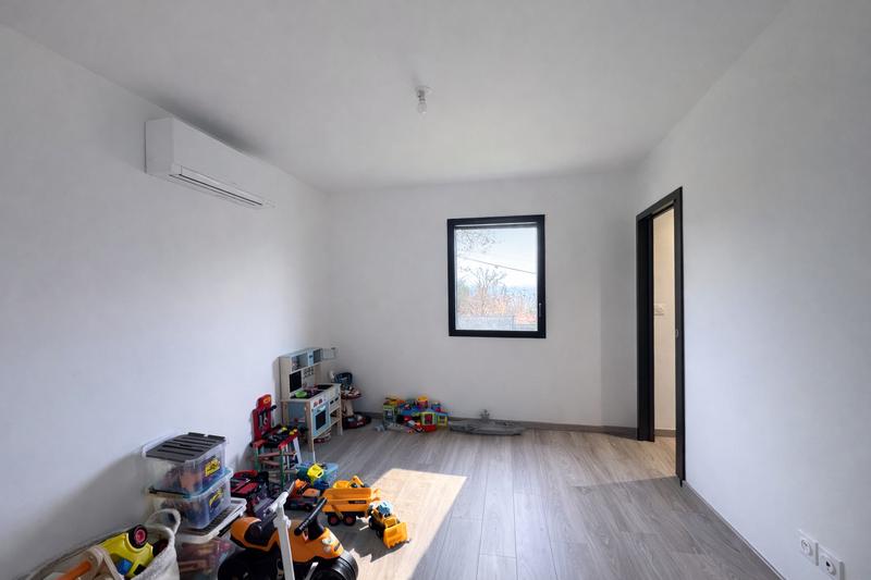 Maison - 145 m² - 6 pièces