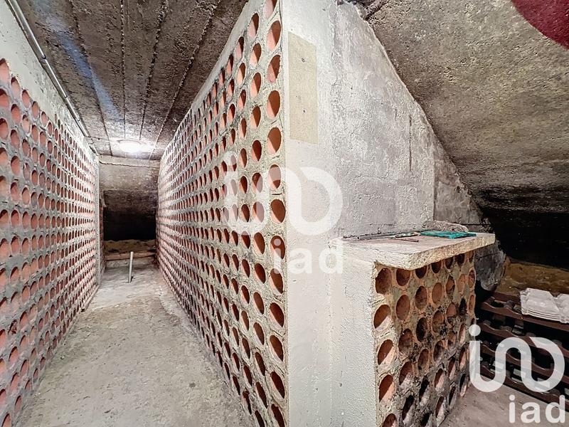 Maison - 200 m² - 7 pièces