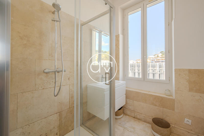 Appartement - 81 m² - 3 pièces