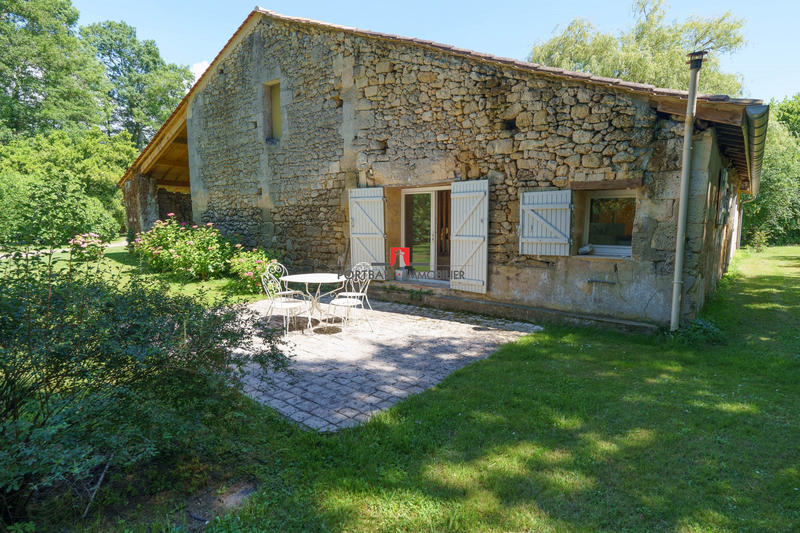 Maison - 272 m² - 7 pièces