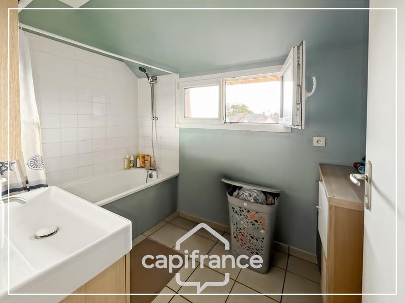 Maison - 98 m² - 5 pièces