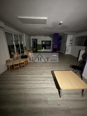 Local commercial - 133 m²