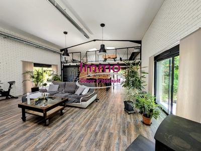 Maison - 187 m² - 4 pièces