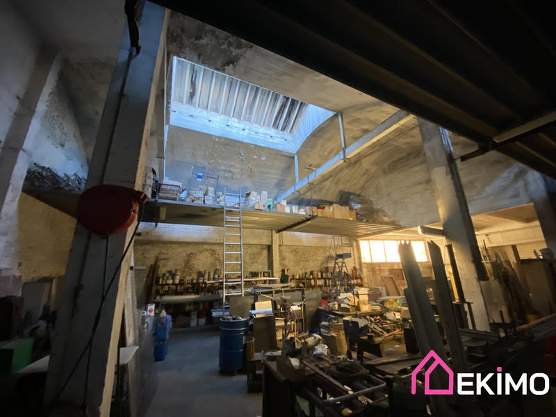 Local d'activités - 1 200 m²