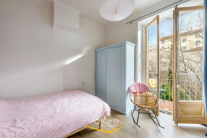 Maison - 192 m² - 6 pièces