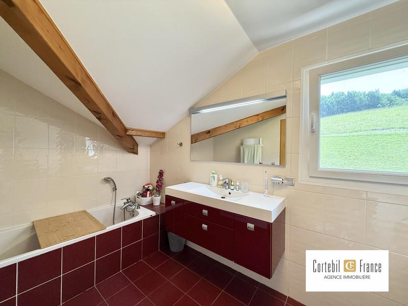 Villa - 217 m² - 7 pièces